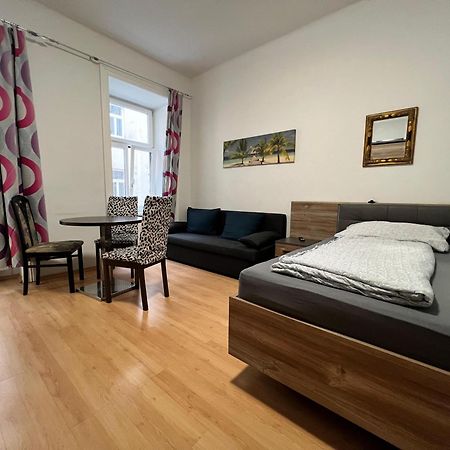 Charming 1Br Apartment Perfect For Long Stays ウィーン エクステリア 写真